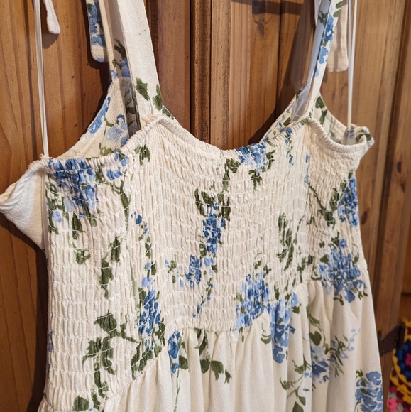 LC Lauren Conrad Dress - Picture 6 of 9